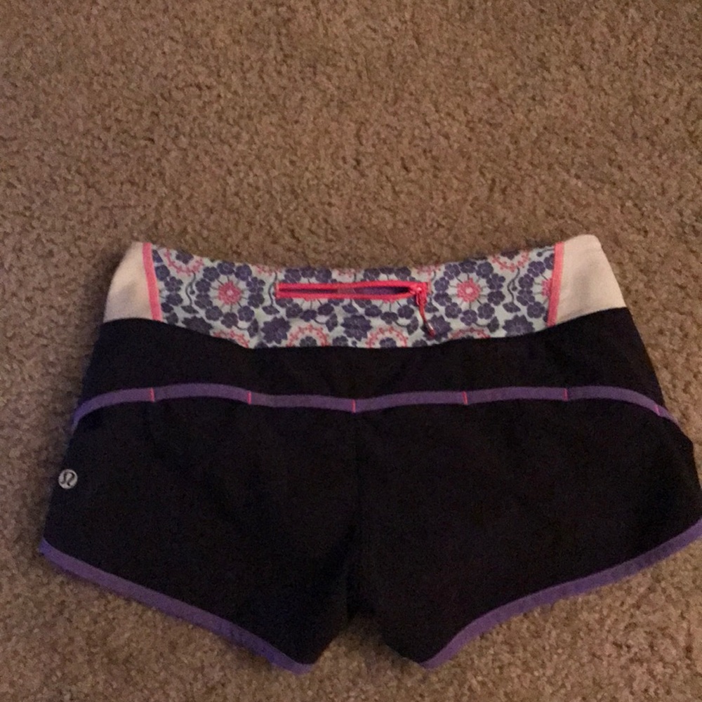 Black Lululemon running shorts